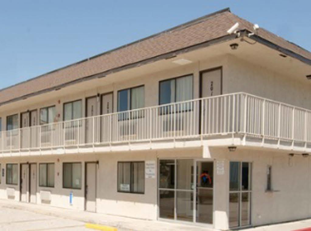 Americas Best Value Inn And Suites Groves Exterior photo